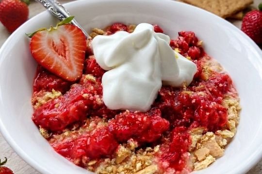 Strawberry oats