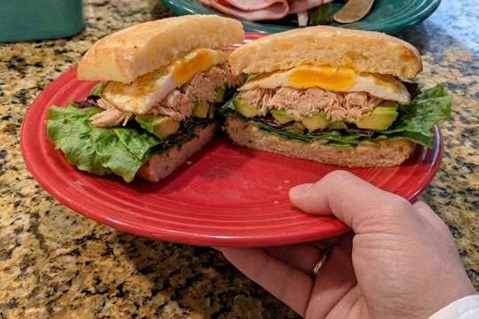 chicken sandwich plate